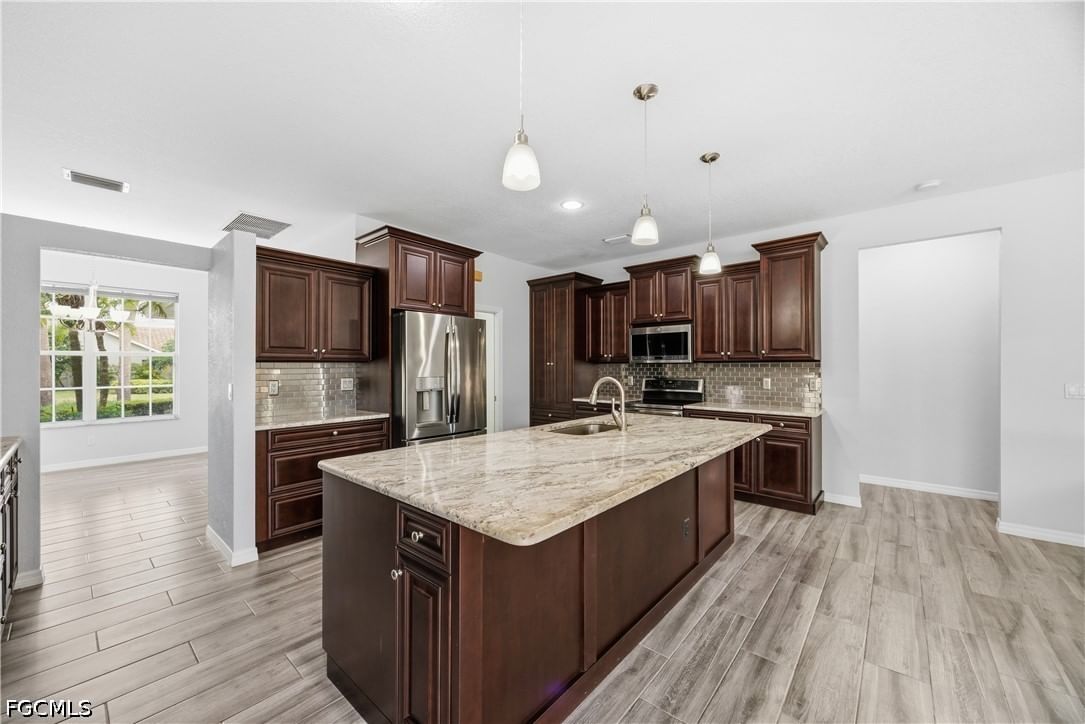 12781 Meadow Pine Lane, Fort Myers, FL 33913 photo 5
