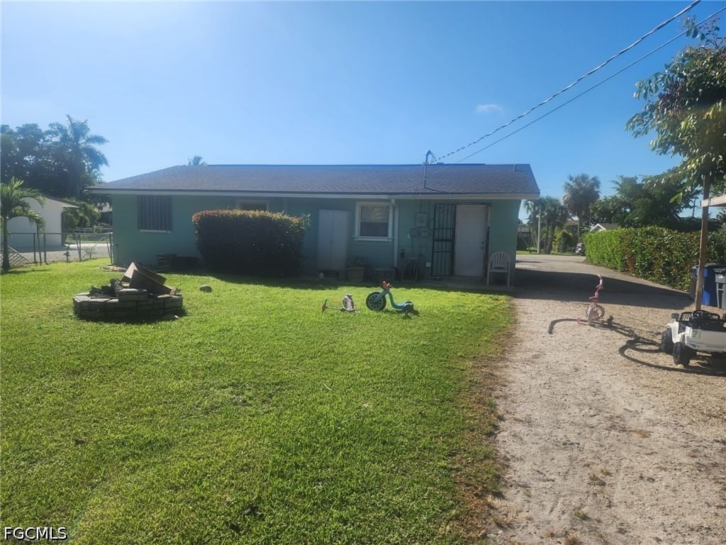 4707 Duera Mae Drive, Fort Myers, FL 33908 photo 3