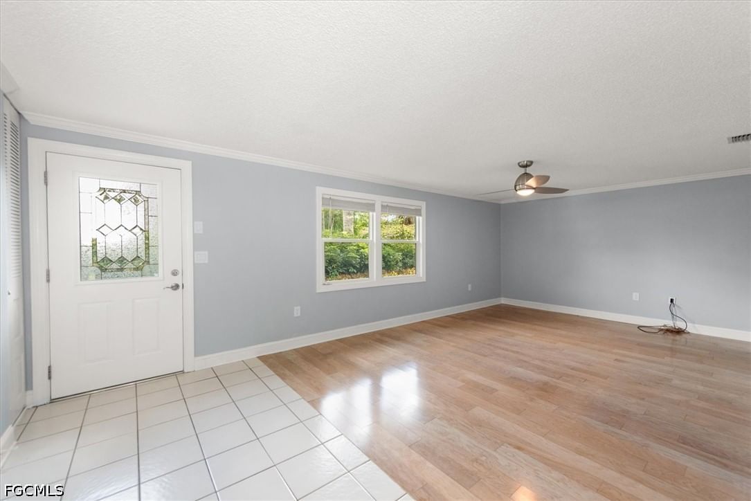 4639 Robin Avenue, Naples, FL 34104 photo 4
