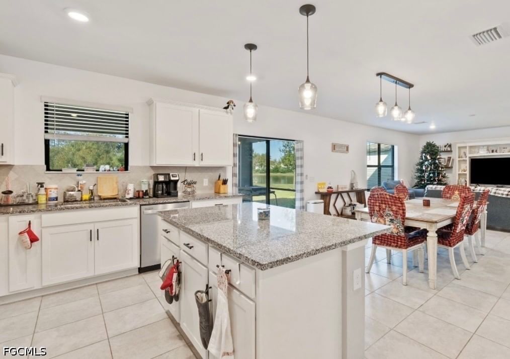 10804 Firebush Circle, North Fort Myers, FL 33917 photo 3