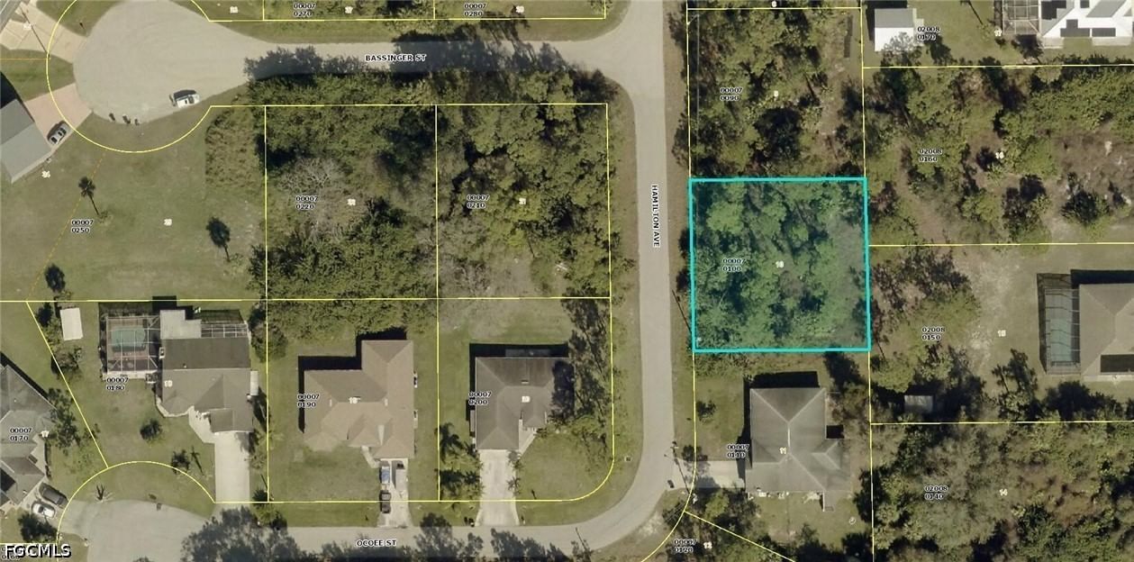 410 Hamilton Avenue, Lehigh Acres, FL 33972 photo 2