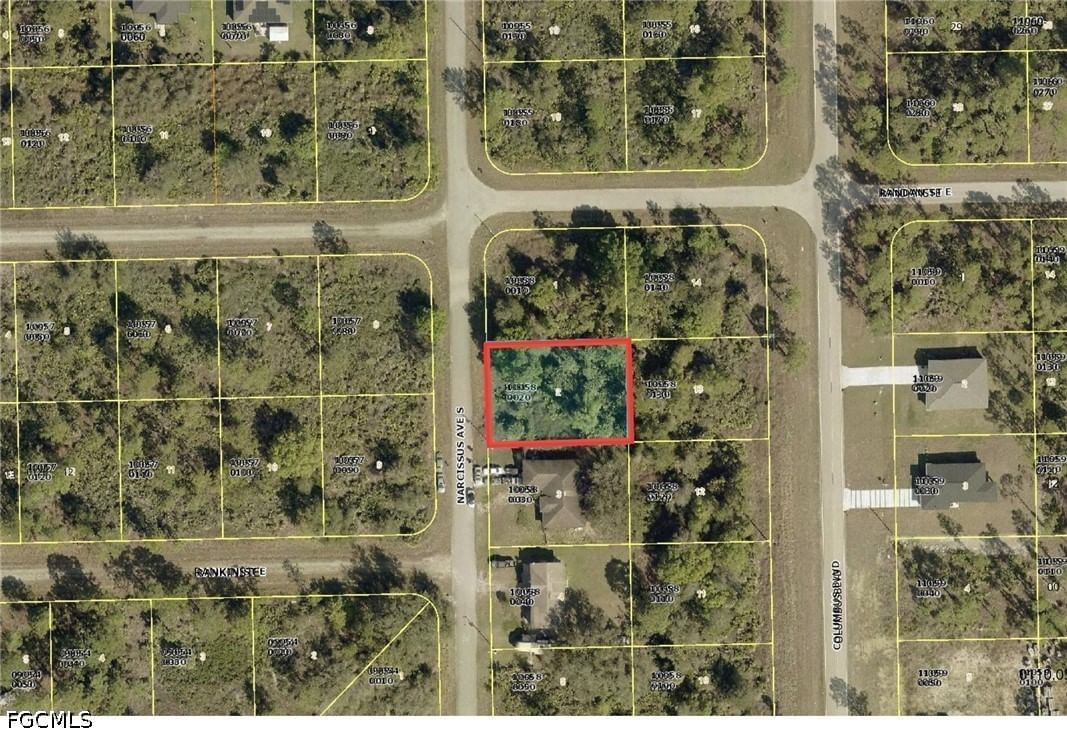 217 Narcissus Avenue S, Lehigh Acres, FL 33974 photo 2