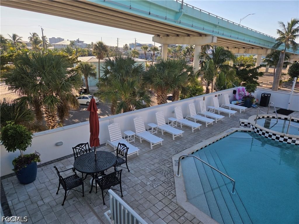 450 Old San Carlos Boulevard SW #309, Fort Myers Beach, FL 33931 photo 3