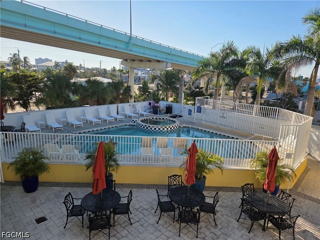450 Old San Carlos Boulevard SW #309, Fort Myers Beach, FL 33931 photo 4