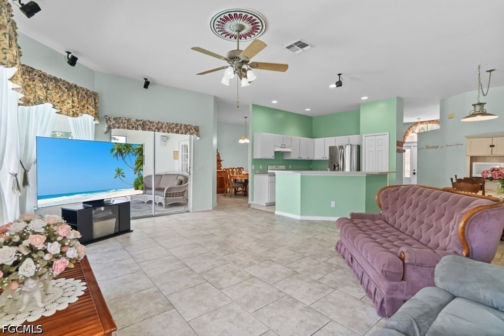 2429 Everest Parkway, Cape Coral, FL 33904 photo 4