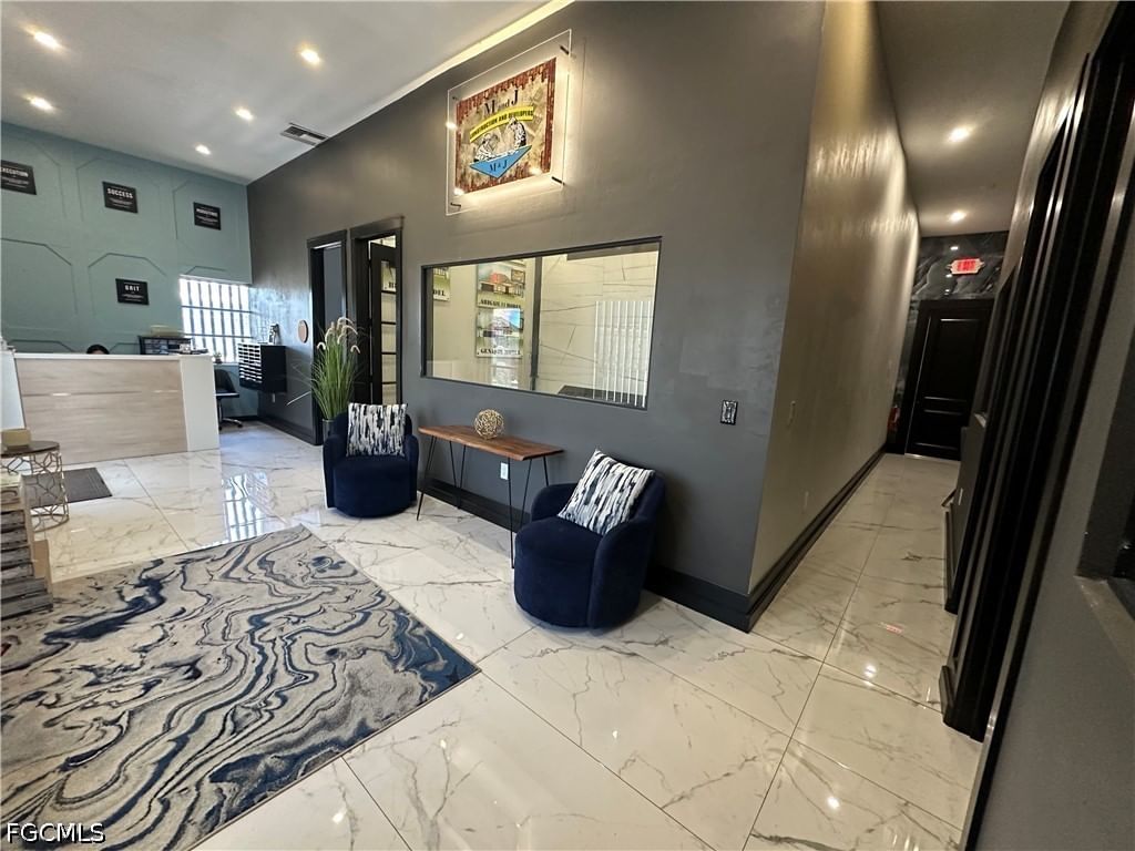 912 SE 8th Place, Cape Coral, FL 33990 photo 3