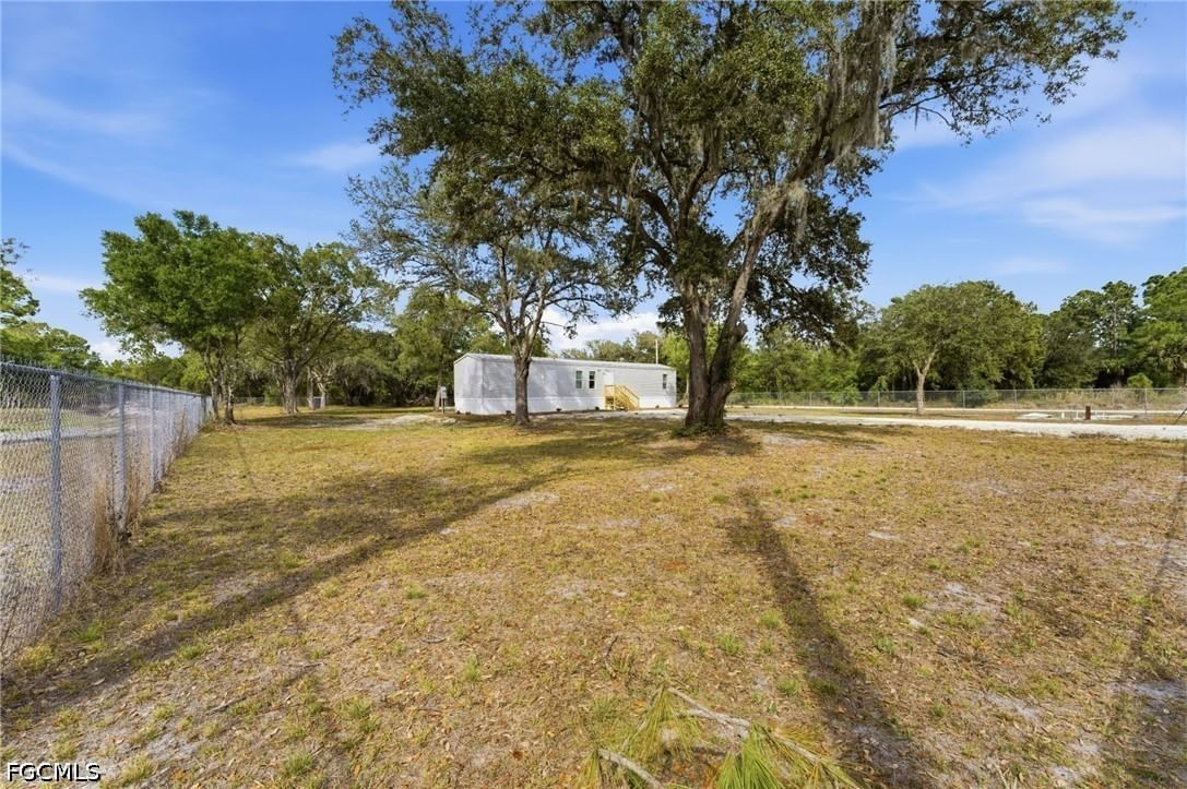 169 Avenida Del Sur, Clewiston, FL 33440 photo 2