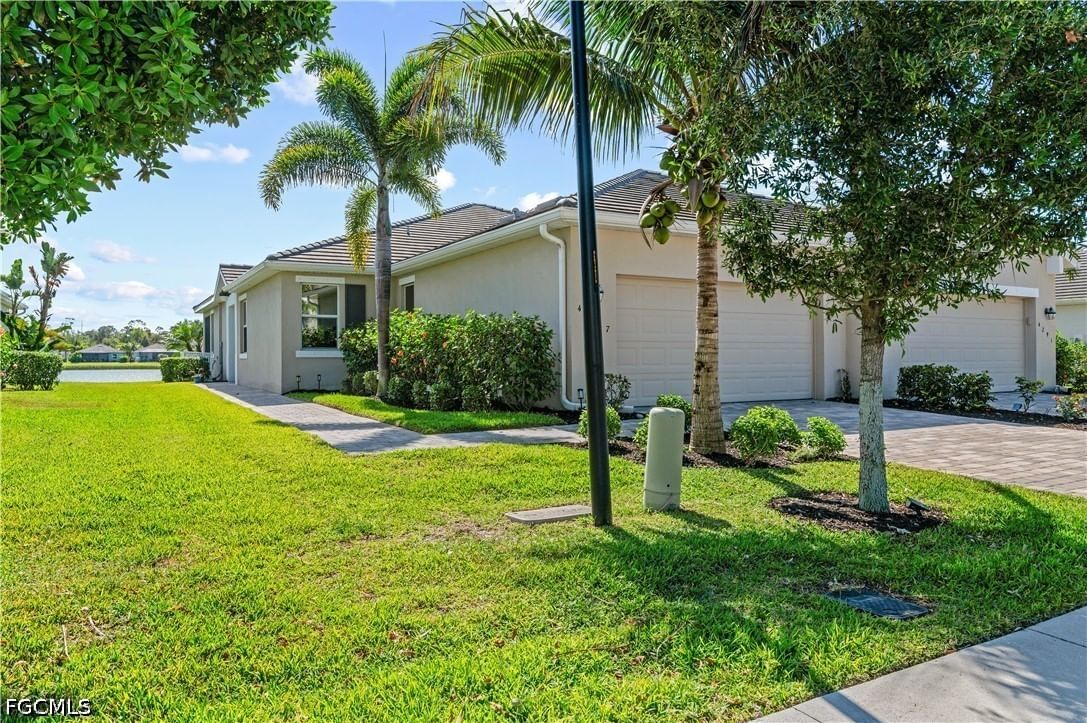 4287 Lemongrass Drive, Fort Myers, FL 33916 photo 2