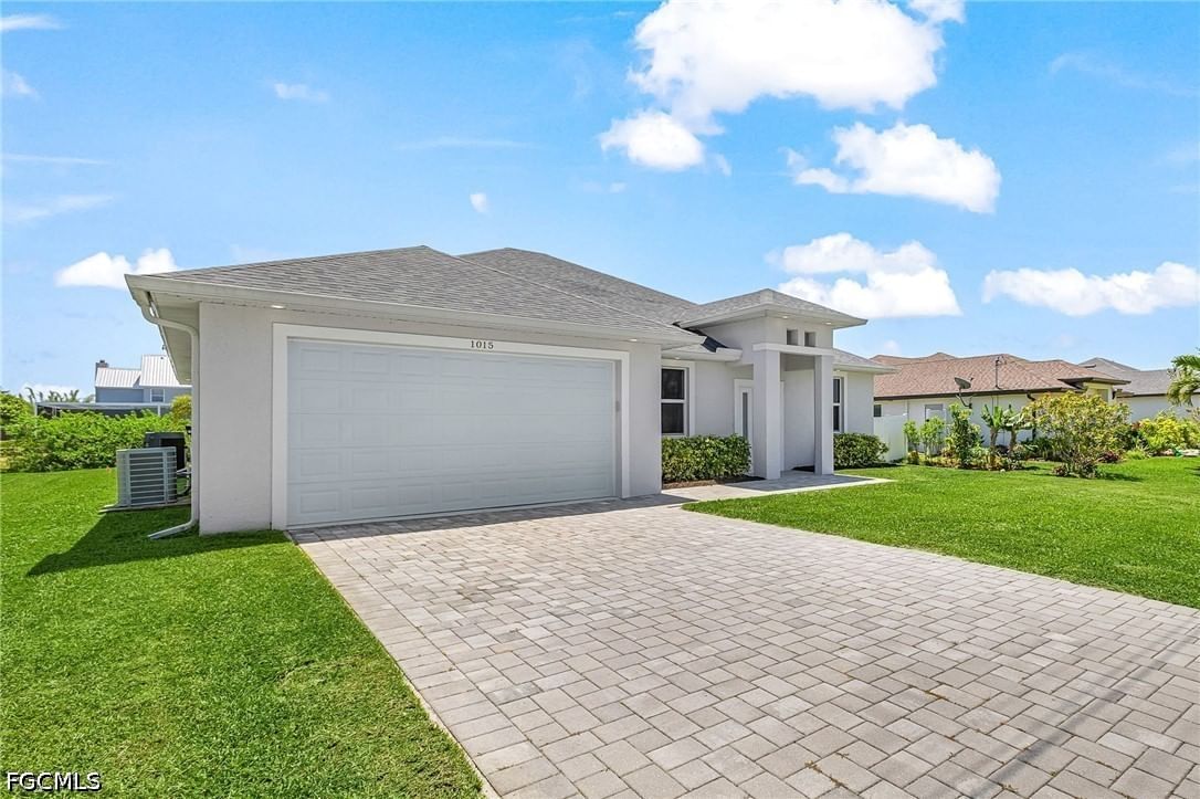 1015 SW 15th Place, Cape Coral, FL 33991 photo 2