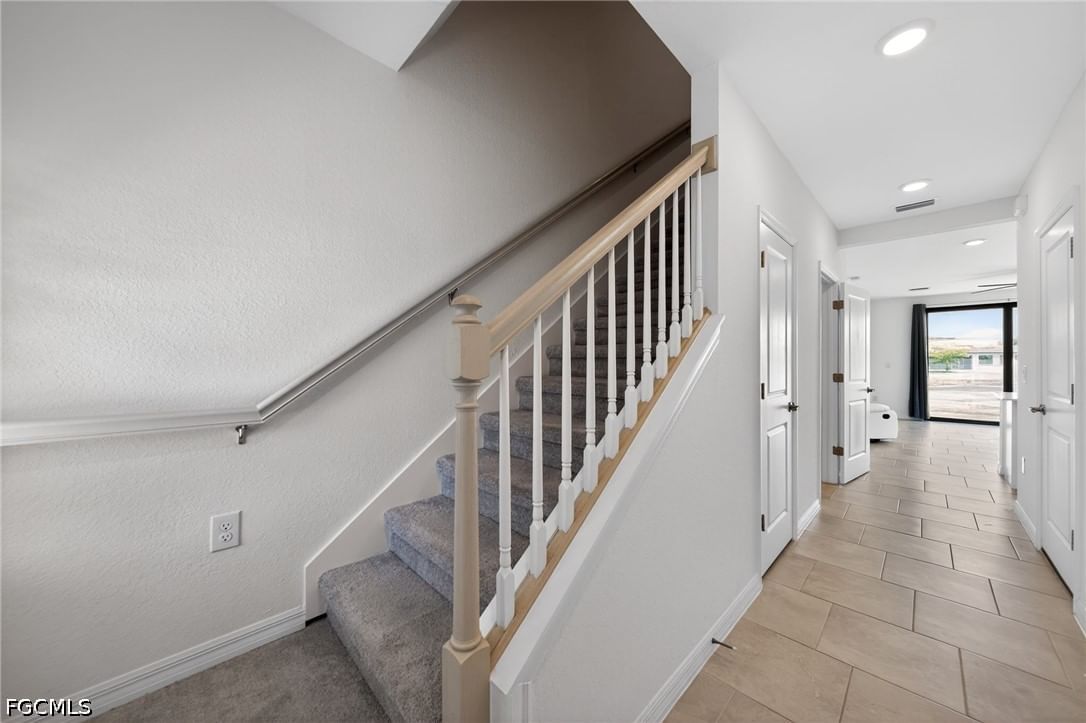 14275 Oviedo Place, Fort Myers, FL 33905 photo 3