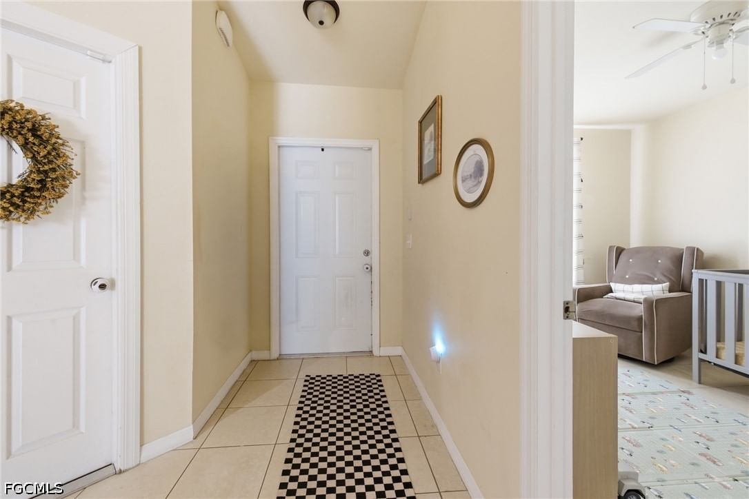 1018-1020 SE 24th Avenue, Cape Coral, FL 33990 photo 2