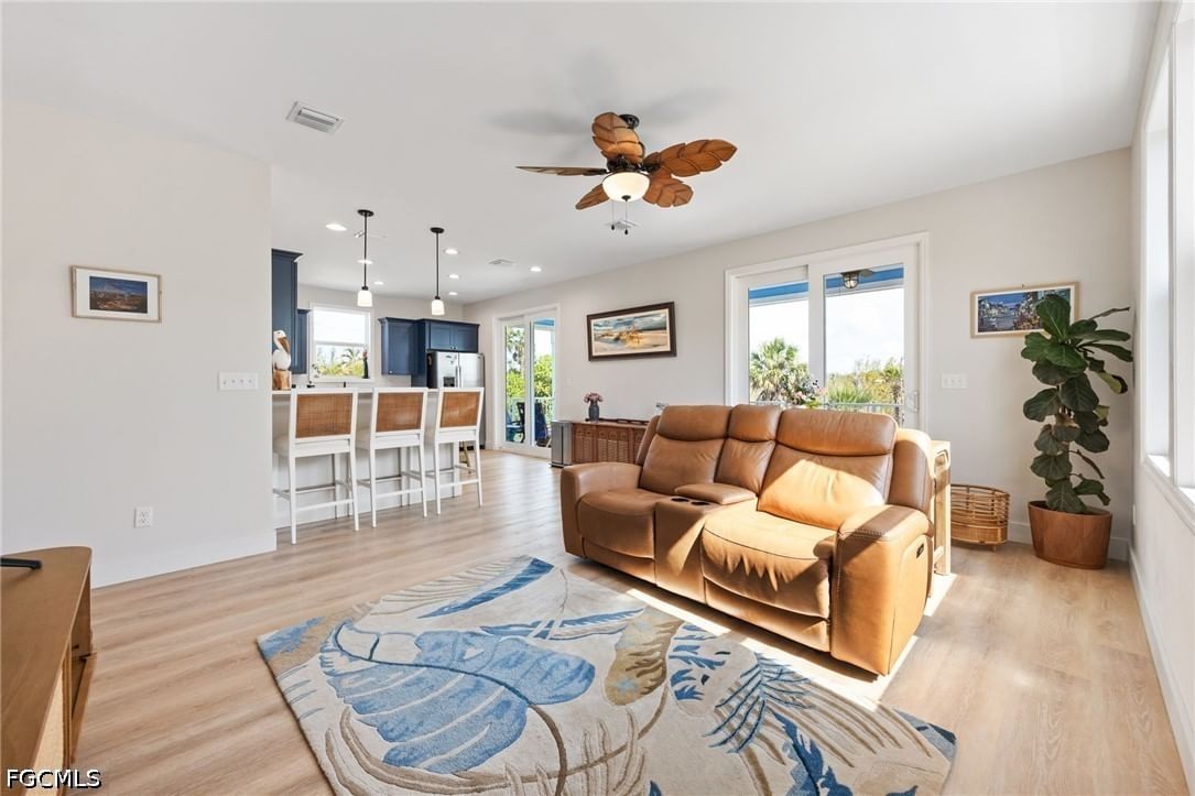 261 Donora Boulevard, Fort Myers Beach, FL 33931 photo 4
