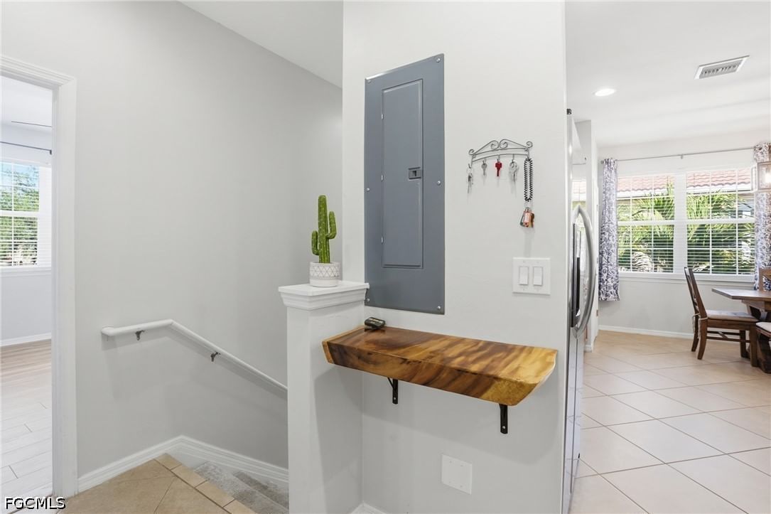 8515 Oakshade Circle #201, Fort Myers, FL 33919 photo 5