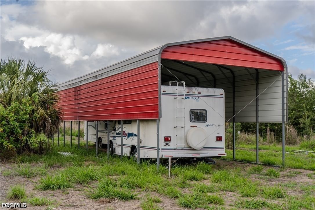 3921 Ft Denaud RD Rd SW, Labelle, FL 33935 photo 2