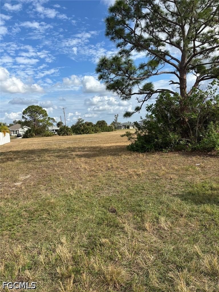 2353 NW 37th Place, Cape Coral, FL 33993 photo 3