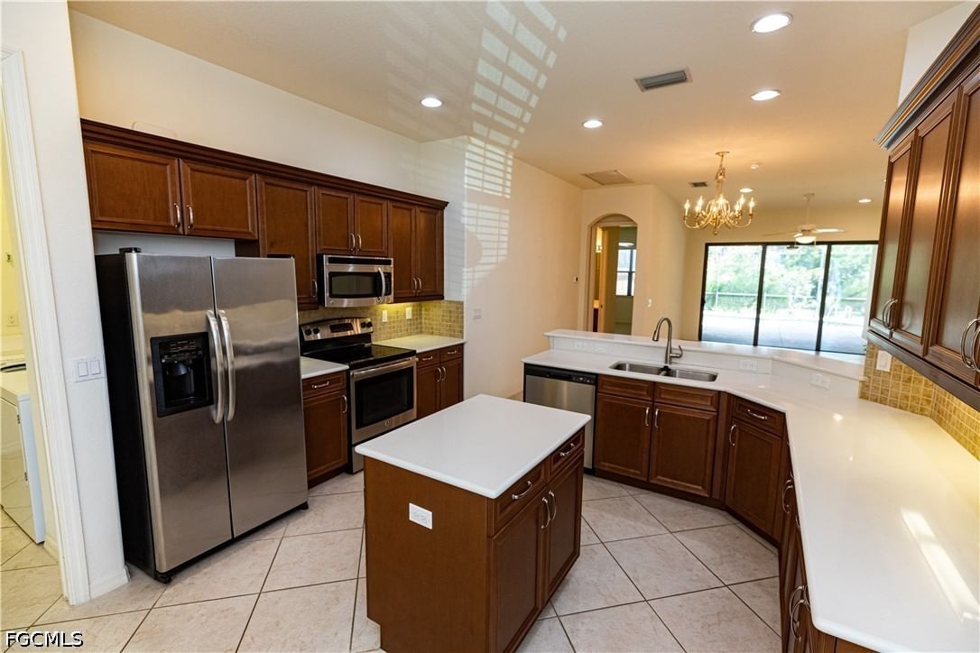 11108 Esteban Drive, Fort Myers, FL 33912 photo 4