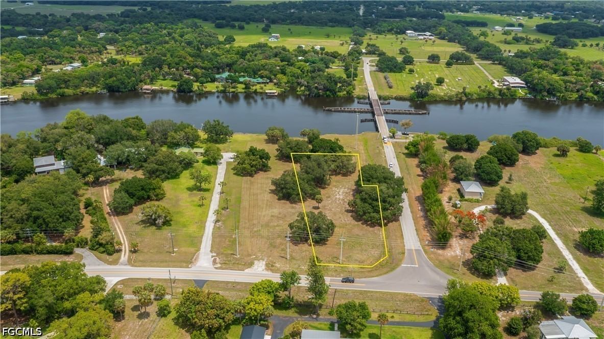 75 Ft Denaud Bridge Way, Labelle, FL 33935 photo 4