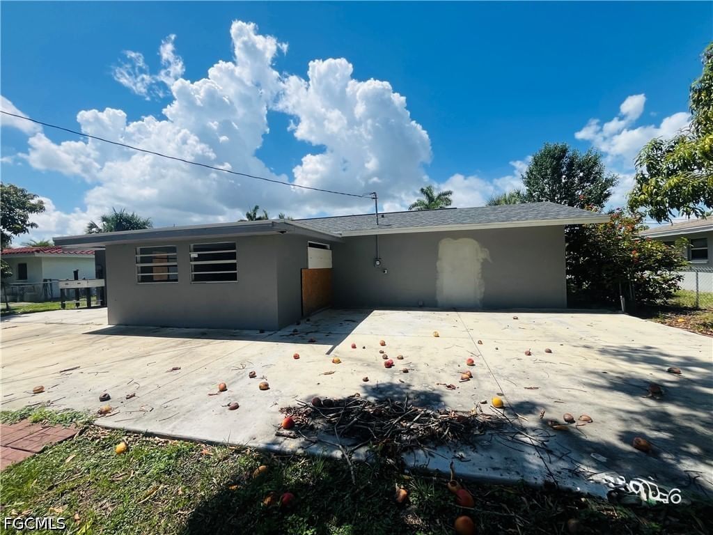 703 Monterey Avenue, Cape Coral, FL 33904 photo 4