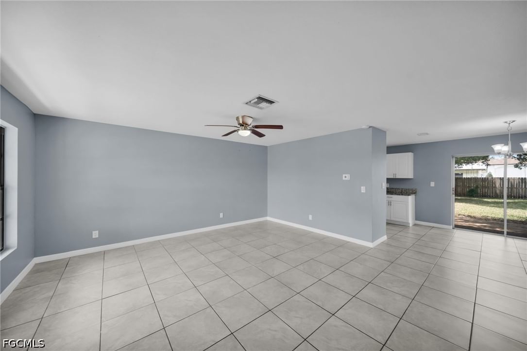 2085 E Tobago Circle, Fort Myers, FL 33905 photo 5