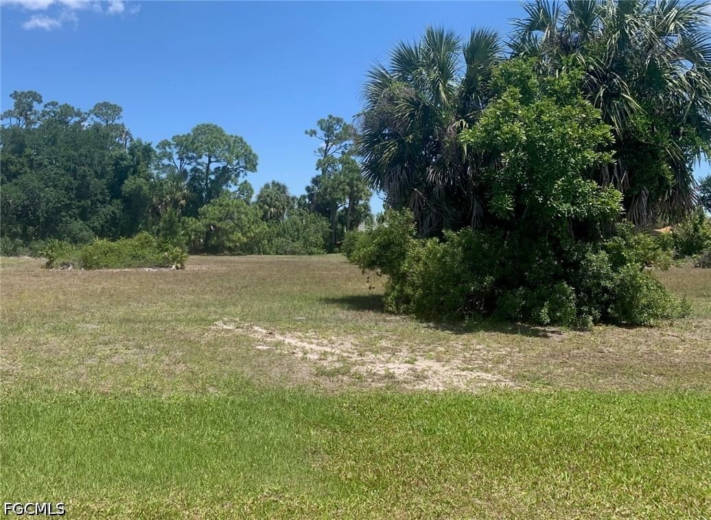 24368 Vincent Avenue, Punta Gorda, FL 33955 photo 2