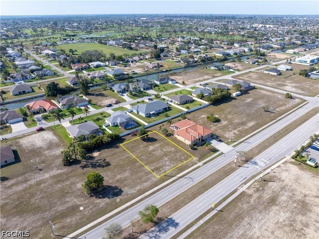 2128 Skyline Boulevard, Cape Coral, FL 33991 photo 4