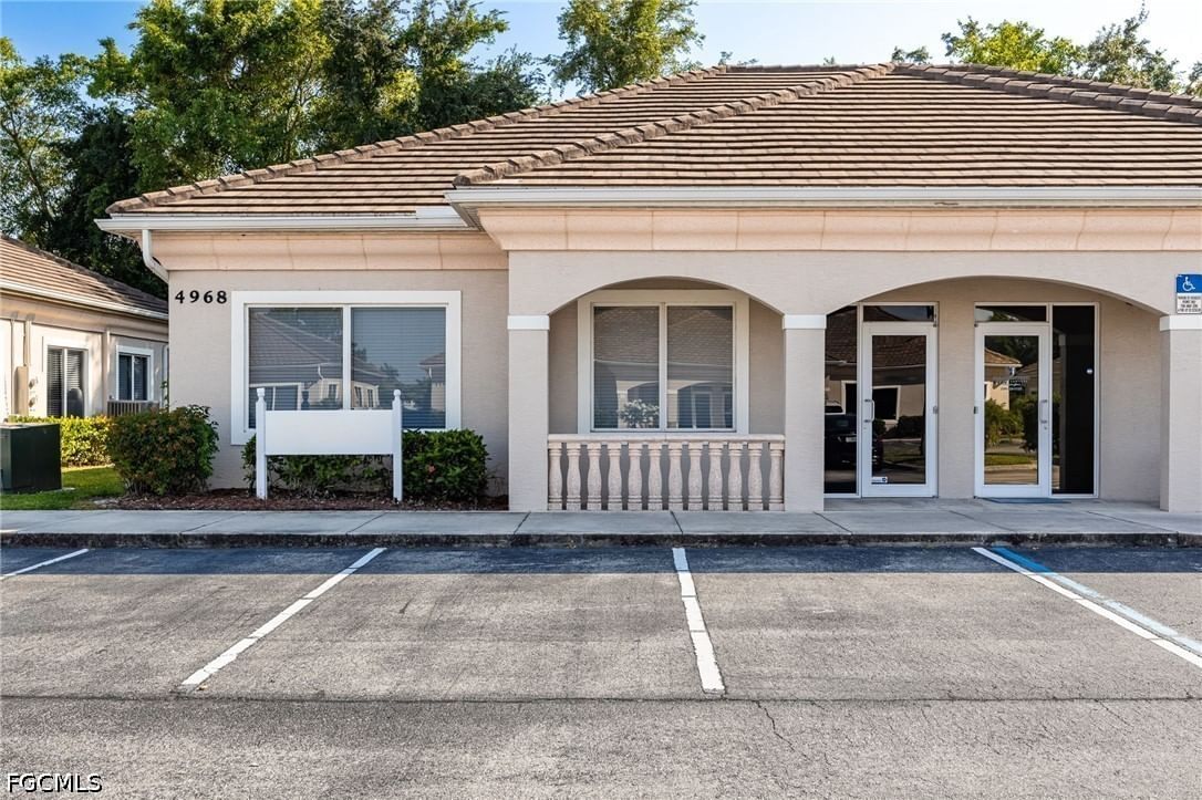 4968 Royal Gulf Circle, Fort Myers, FL 33966 photo 2