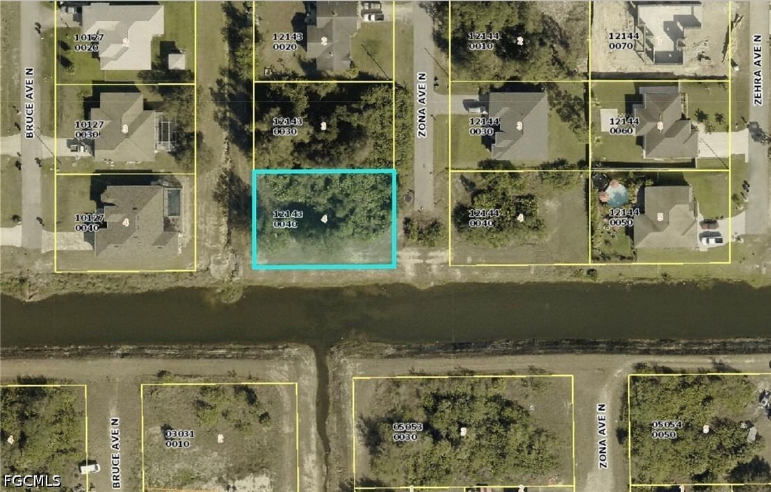 801 Zona Avenue N, Lehigh Acres, FL 33971 photo 2
