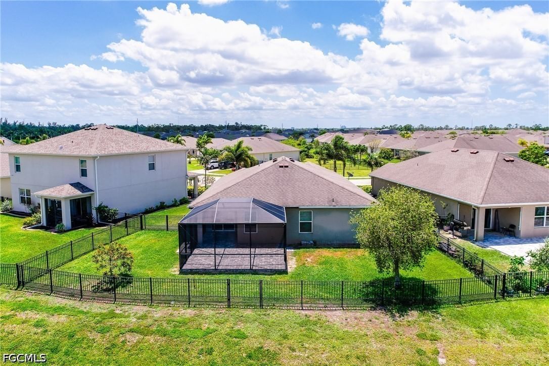2707 Tarragona Court, Cape Coral, FL 33909 photo 4