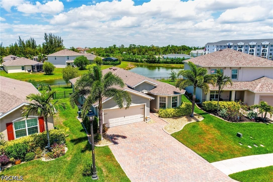 2707 Tarragona Court, Cape Coral, FL 33909 photo 5