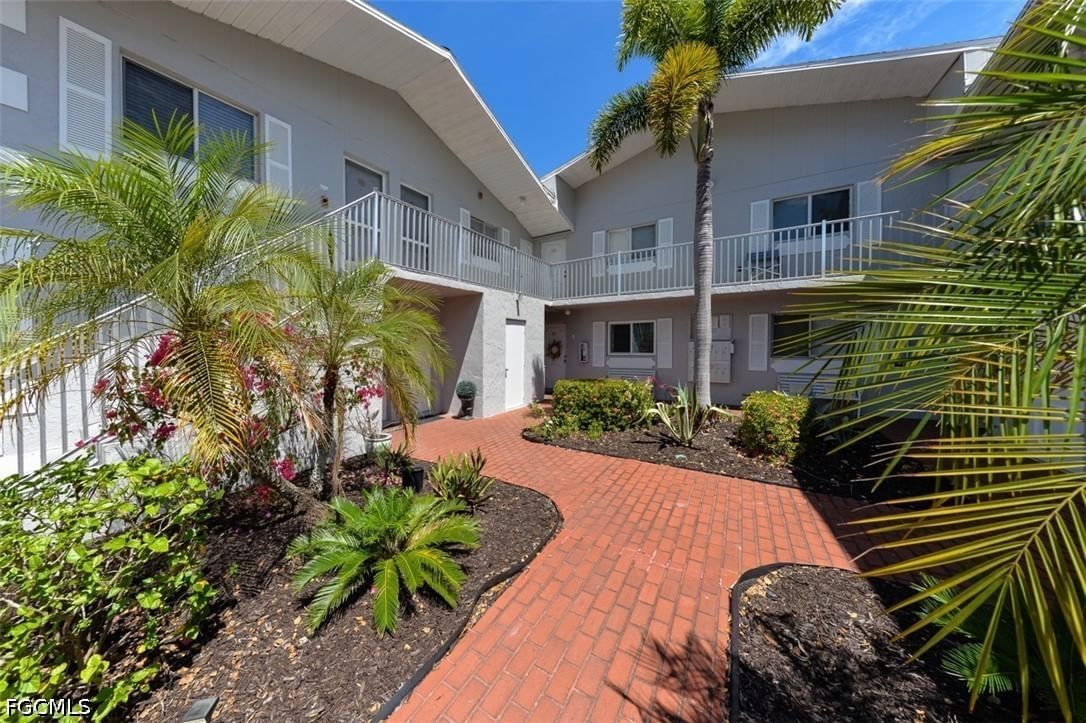 8141 Country Road #203, Fort Myers, FL 33919 photo 2