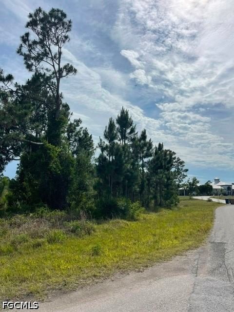 1048 Redbank Avenue, Lehigh Acres, FL 33974 photo 2