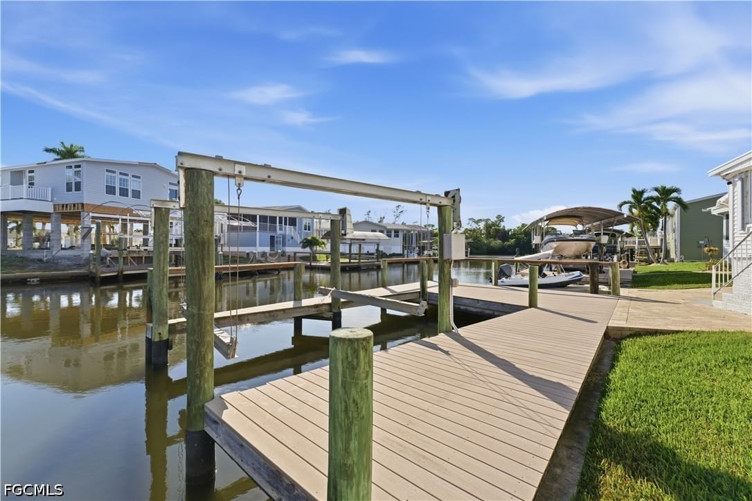 11391 Cypress Lane, Fort Myers Beach, FL 33931 photo 3