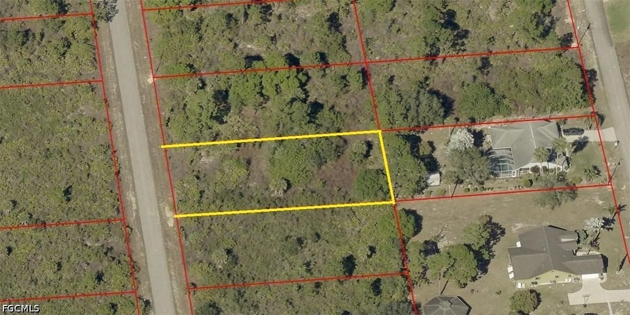 606 Monroe Avenue, Lehigh Acres, FL 33972 photo 3