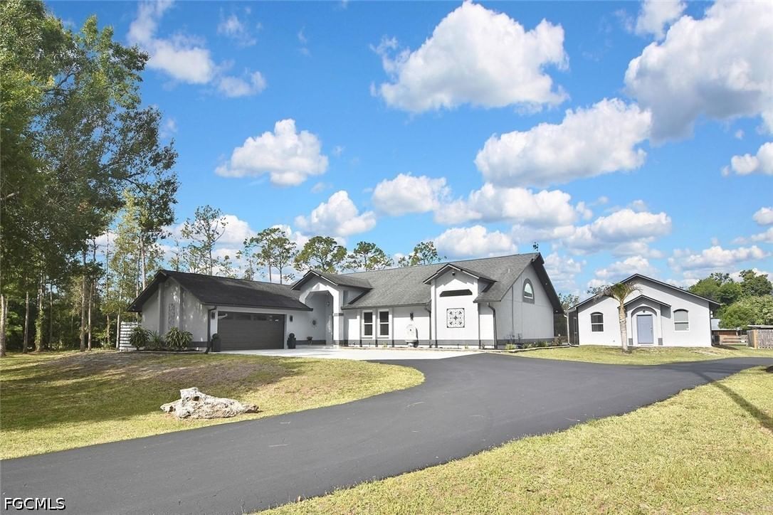 12206 Honeysuckle Road, Fort Myers, FL 33966 photo 2