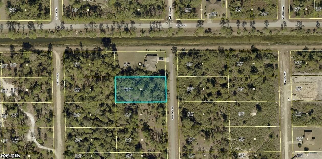 721 Wells Avenue, Lehigh Acres, FL 33972 photo 2