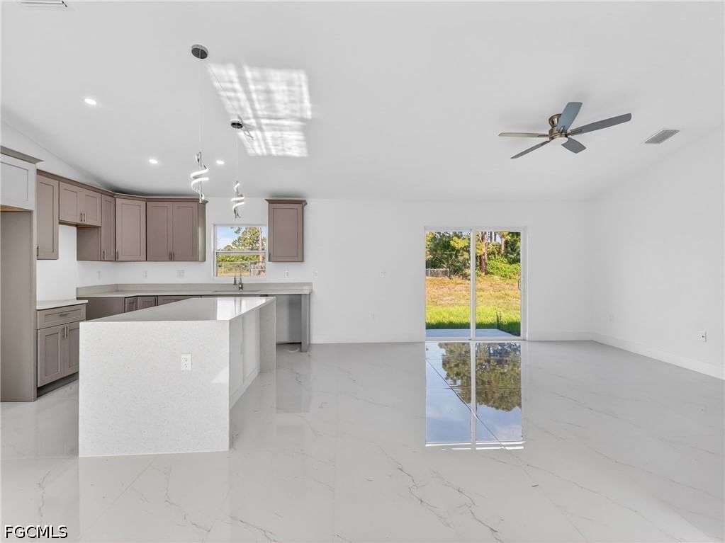 814 Milano Avenue S, Lehigh Acres, FL 33974 photo 3
