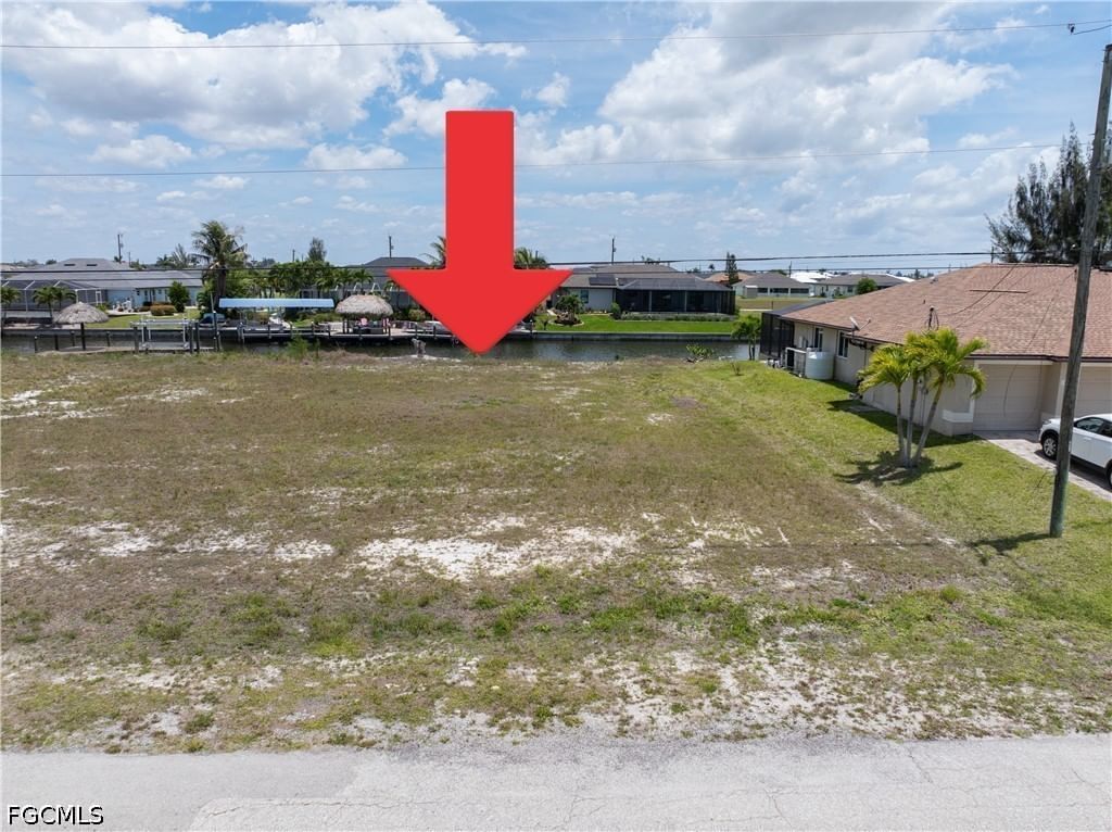 1637 NW 39th Avenue, Cape Coral, FL 33993 photo 4