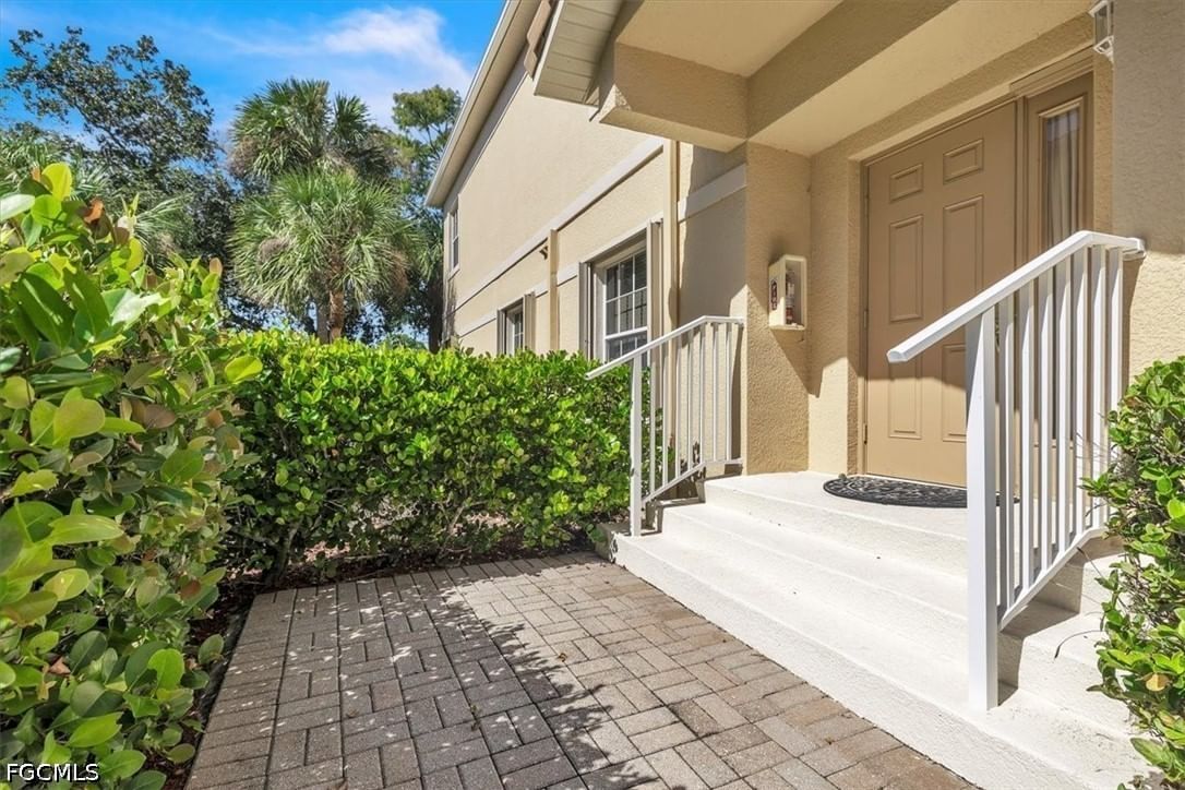 6050 Jonathans Bay Circle #102, Fort Myers, FL 33908 photo 3