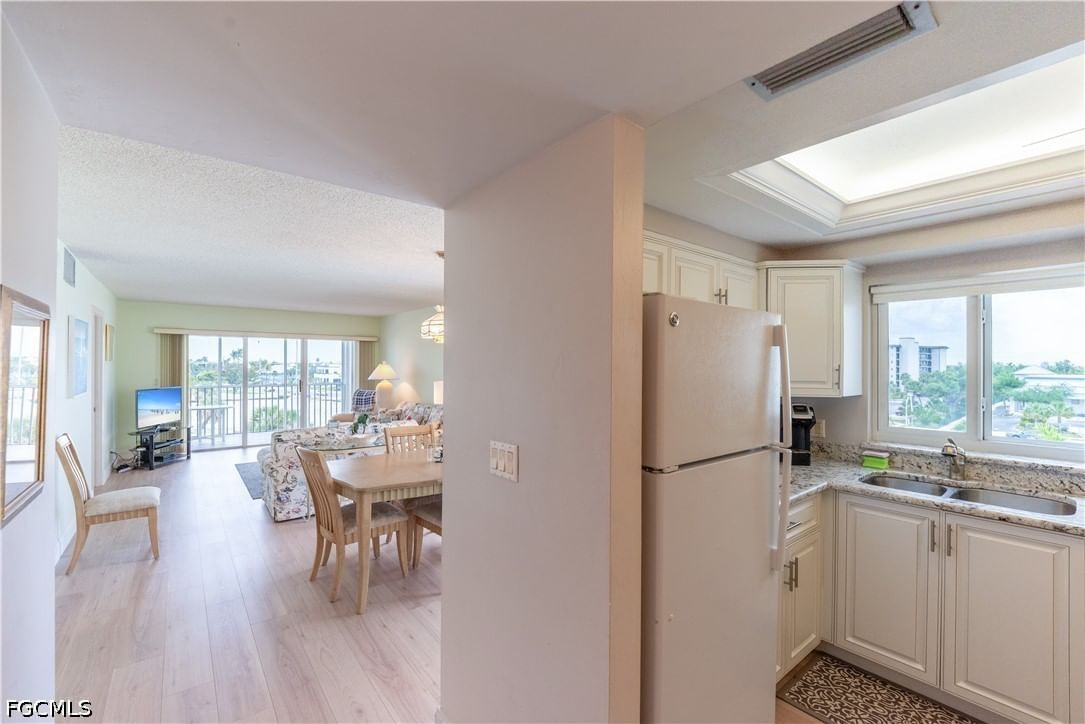 6900 Estero Boulevard #401, Fort Myers Beach, FL 33931 photo 2