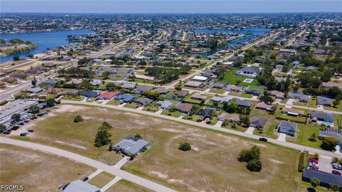 607 SW 4th Street, Cape Coral, FL 33991 photo 4