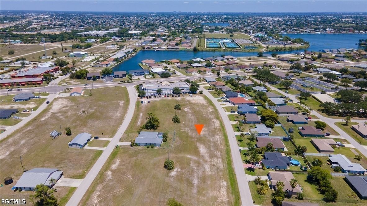 607 SW 4th Street, Cape Coral, FL 33991 photo 5