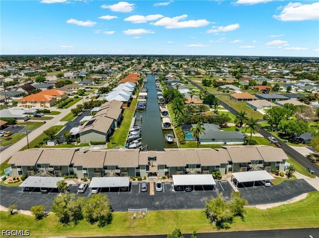 4708 SW 8th Place #203, Cape Coral, FL 33914 photo 2