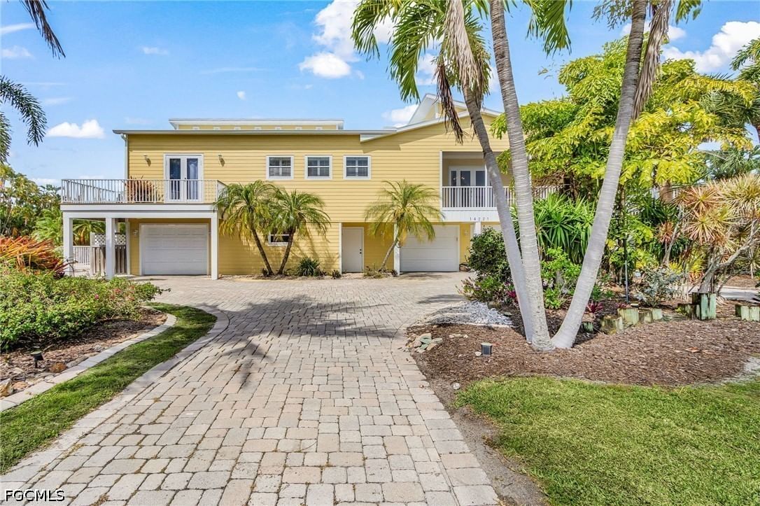 14221 Clubhouse Drive, Bokeelia, FL 33922 photo 3