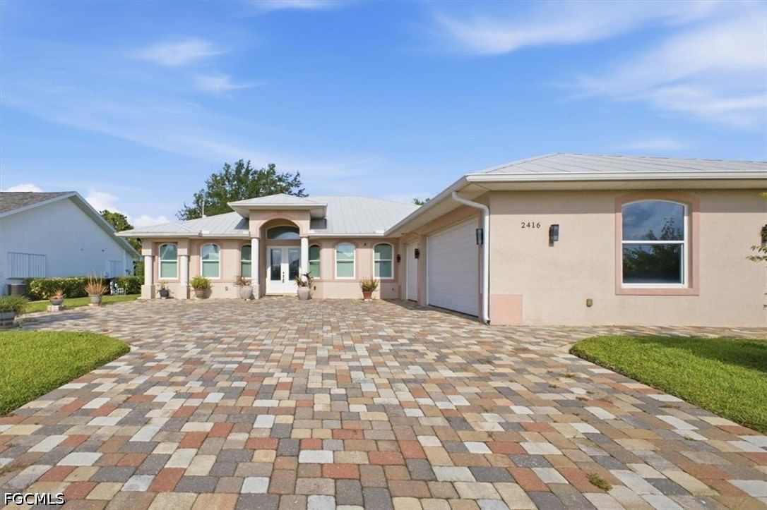 2416 SE 8th Avenue, Cape Coral, FL 33990 photo 2
