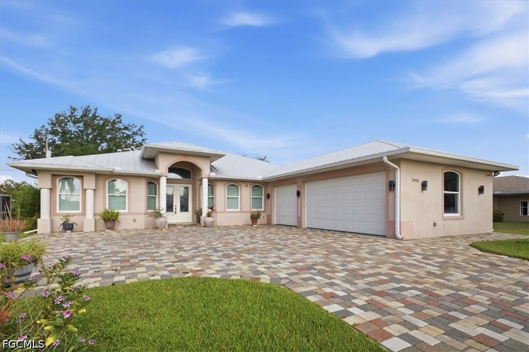 2416 SE 8th Avenue, Cape Coral, FL 33990 photo 3