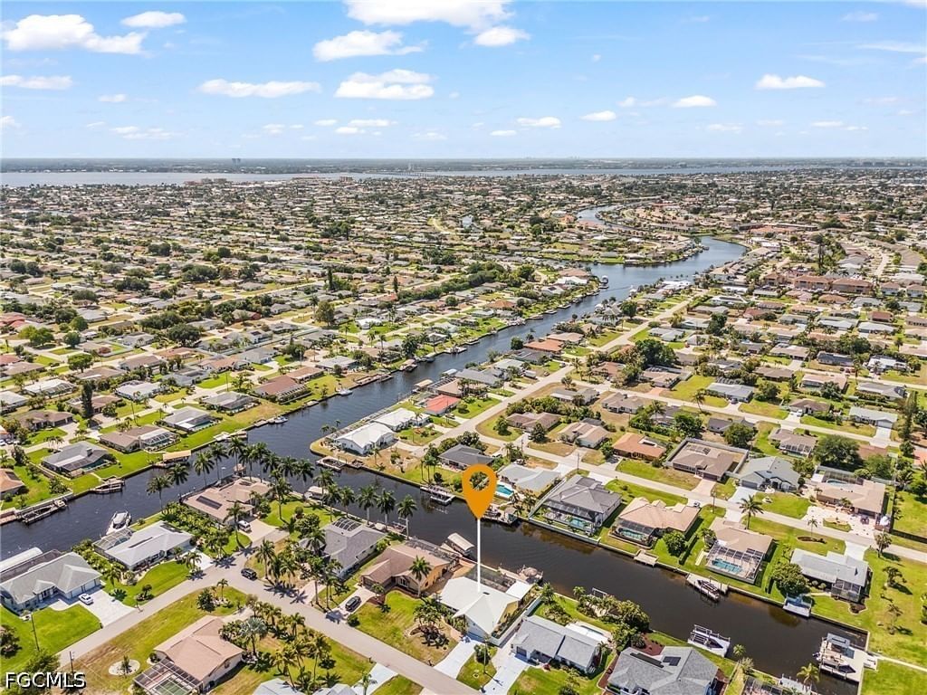 920 SE 33rd Street, Cape Coral, FL 33904 photo 4