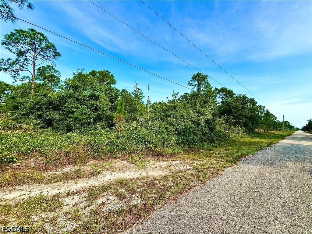 1313 Scott Avenue, Lehigh Acres, FL 33972 photo 3