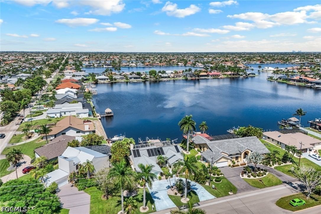 719 El Dorado Parkway W, Cape Coral, FL 33914 photo 4