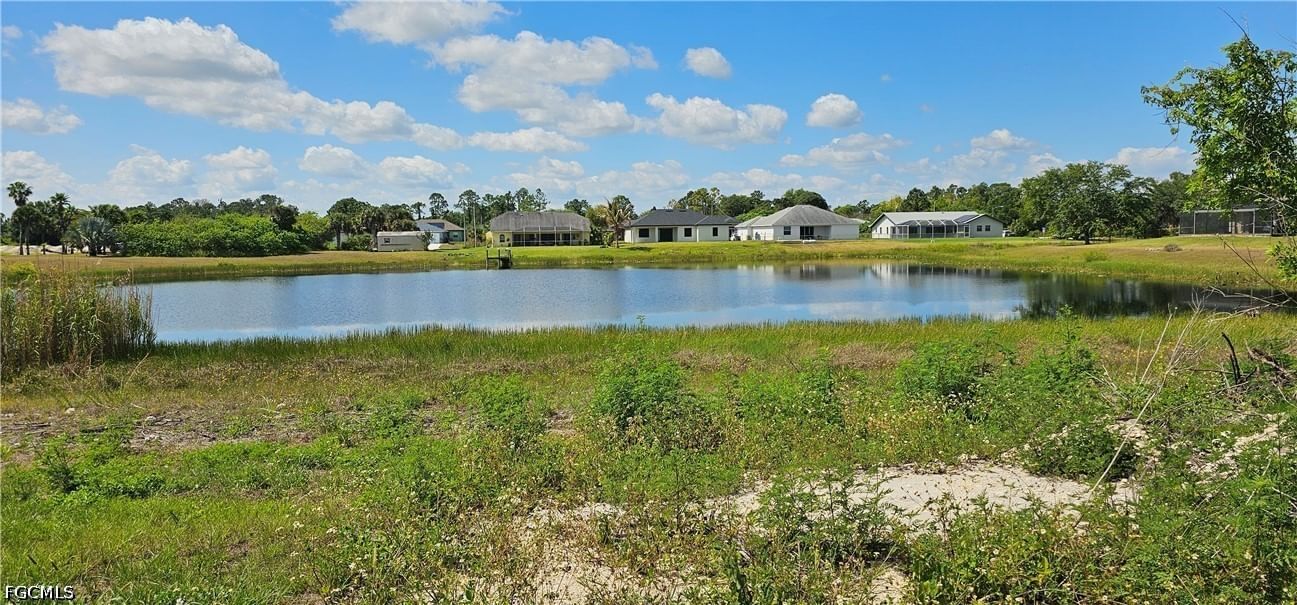 746 Chattman Street E, Lehigh Acres, FL 33974 photo 3