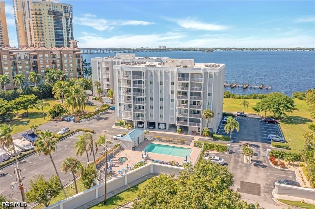 2875 Palm Beach Boulevard #205, Fort Myers, FL 33916 photo 2